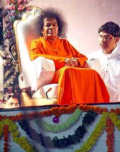 Sathya Sai Baba - the increasingly unsmiling guru, who defined a truly spiritual person as one who keeps smiling. (Hence the ubiquitous fake smiles which many so-called 'spiritual people' fake. Alas, though they fake it, they don't make it